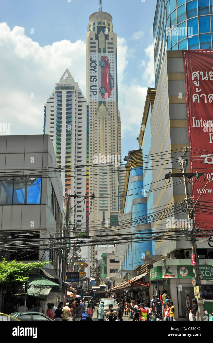 Bâtiments dans une ville, la tour Baiyoke II, Ratchathewi, Bangkok, Thaïlande Banque D'Images