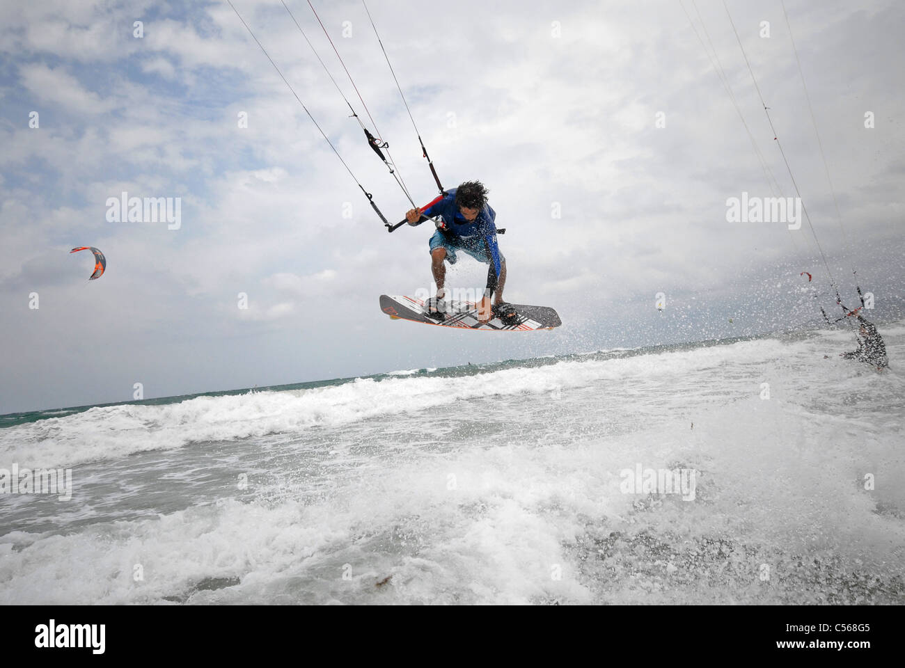 Kite surfer en action Banque D'Images