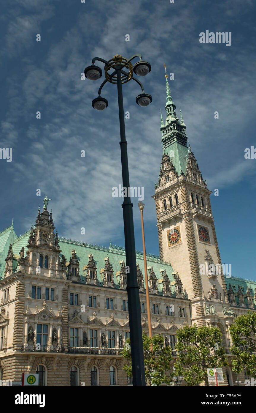 Vue de l'historique hôtel de ville de Hambourg (Allemagne) Banque D'Images