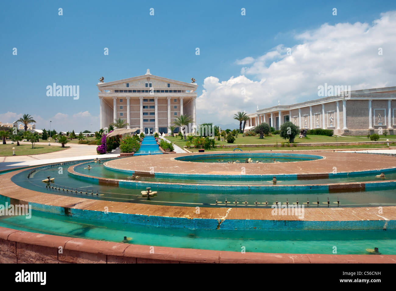 Kaya Artemis Resort & Casino,architecture identique avec le Temple d'Artemis historique,Magosa Région dans le nord de Chypre Banque D'Images