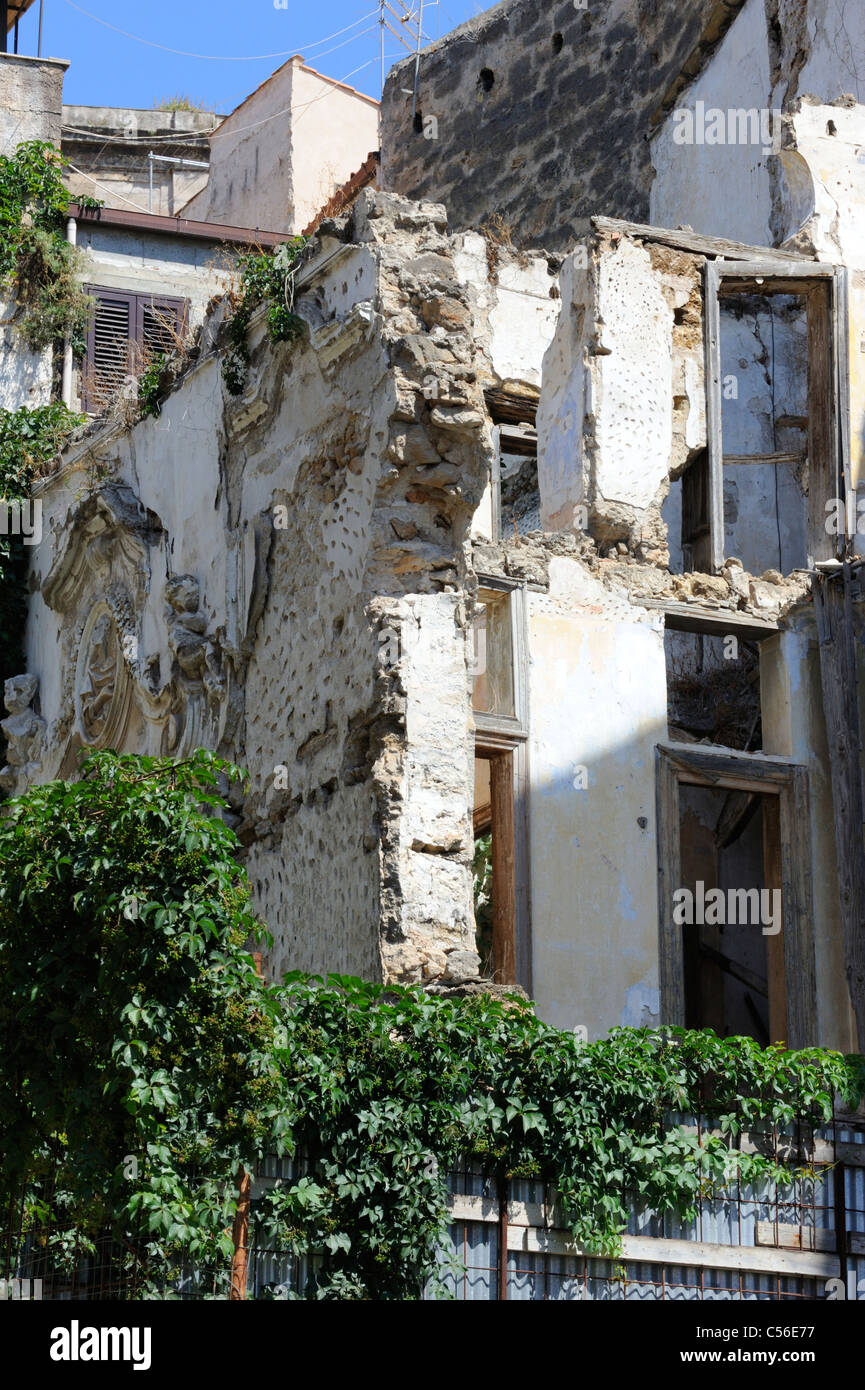 Les bâtiments détruits dans la Kalsa disrict à Palerme Banque D'Images