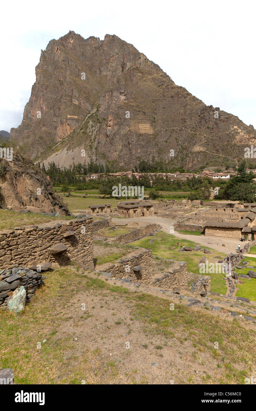 Voir l'historique de la ruines Incas à Ollantaytambo, Pérou Banque D'Images