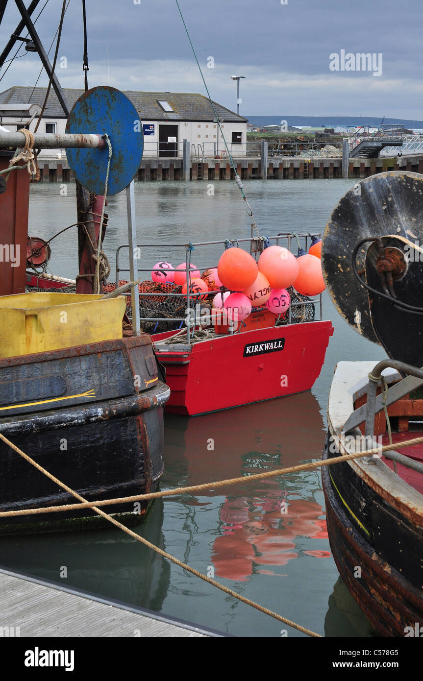 Sur le port de Kirkwall, Orkney, Écosse continentale. Banque D'Images