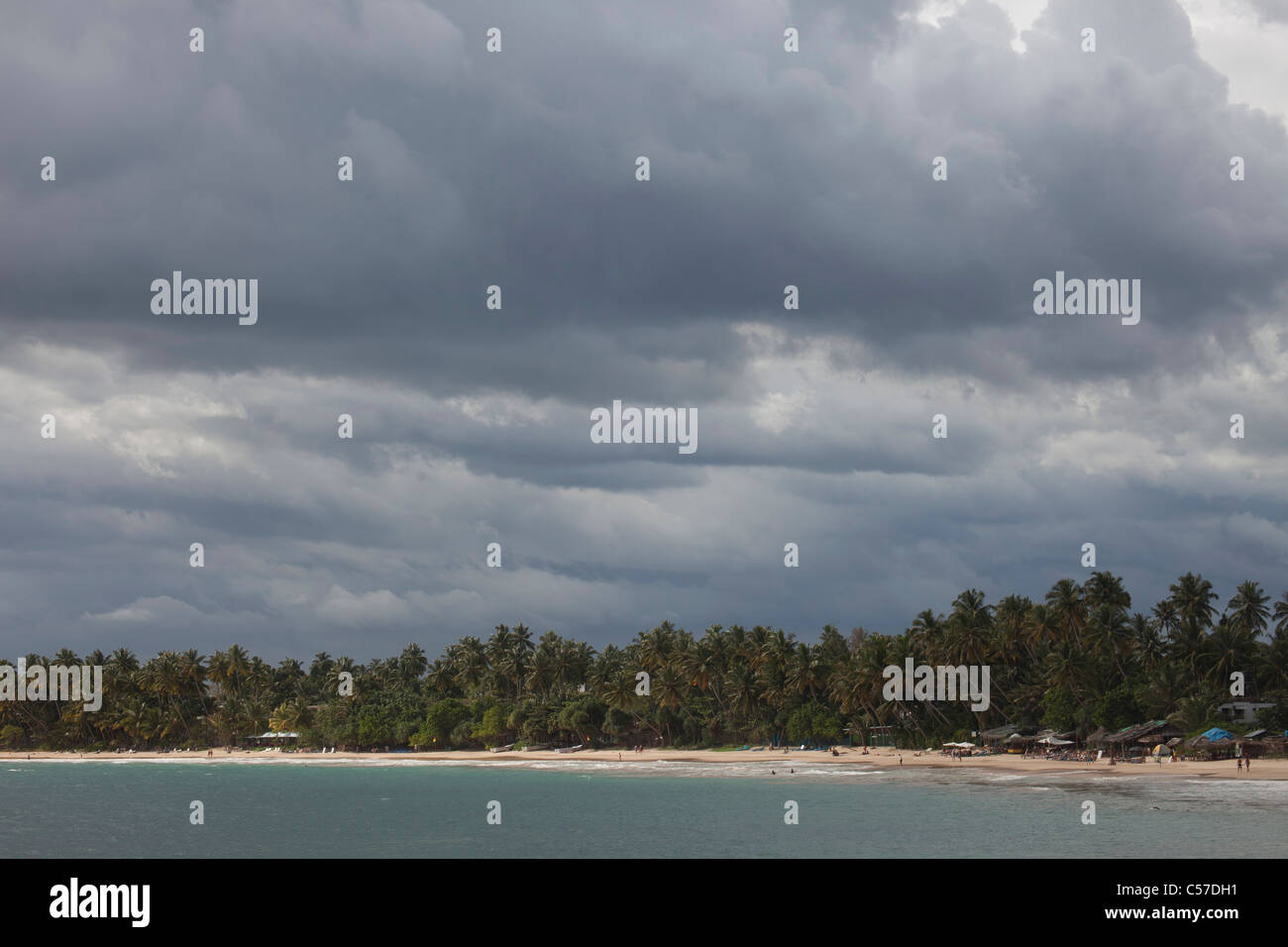 Peu avant l'orage à la plage de Mirissa, Sri Lanka Banque D'Images