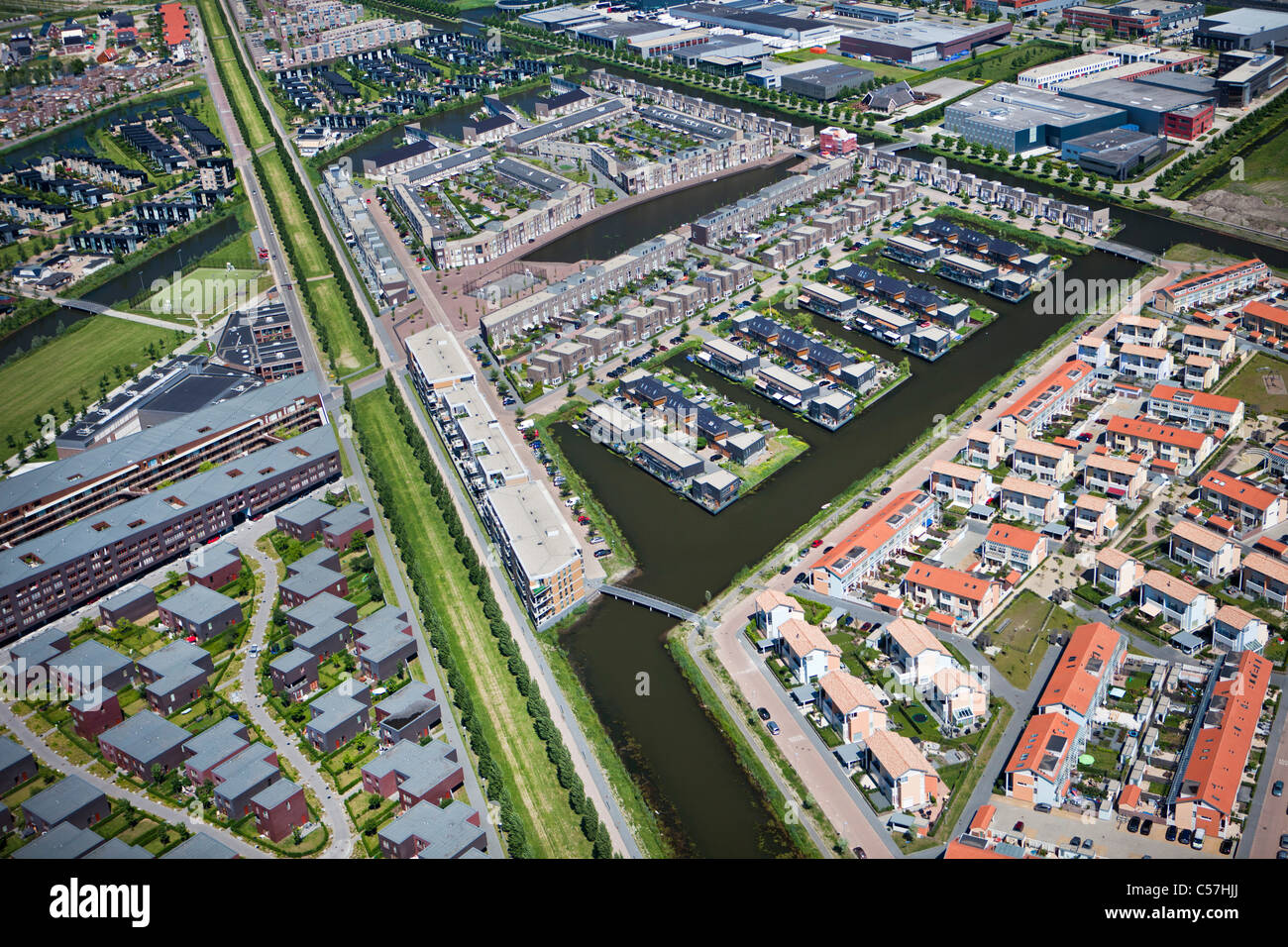 Les Pays-Bas, Utrecht, maison d'habitation moderne de construction. Vue aérienne. Banque D'Images