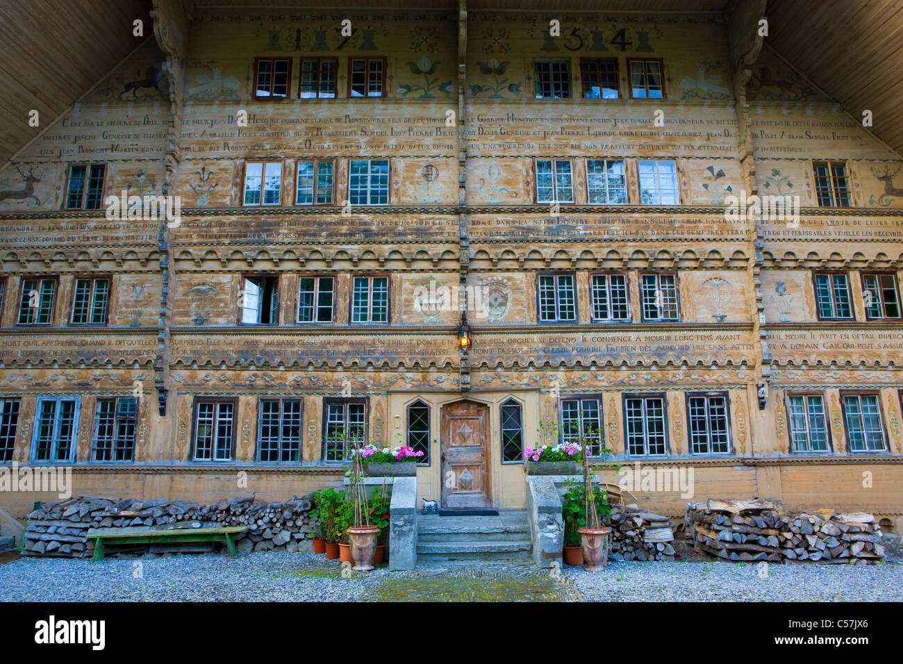Rossinière-Grand, chalet suisse, l'Europe, dans le canton de Fribourg, Fribourg, village, maison, maison, décoration, fenêtres, facad Banque D'Images