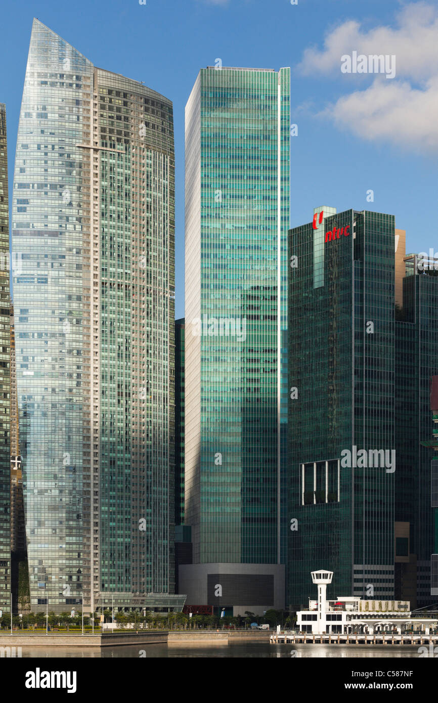 Le Raffles Quay un immeuble de bureaux dans le centre-ville de Singapour Central Business District a été achevé en 2006. Banque D'Images