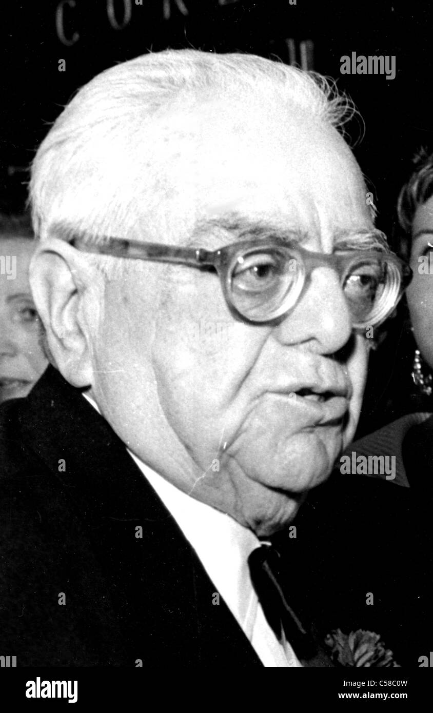 L'Aga Khan III Sir Sultan Mohamed Shah (1885-1957) au Festival de Cannes en 1955 Banque D'Images