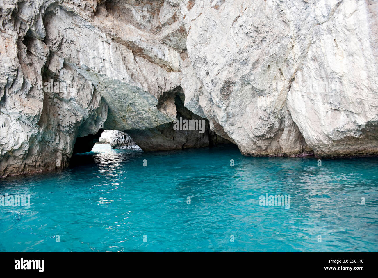 L'Italie, Capri, île, île, Mer Méditerranée, rock, falaise, mer Banque D'Images