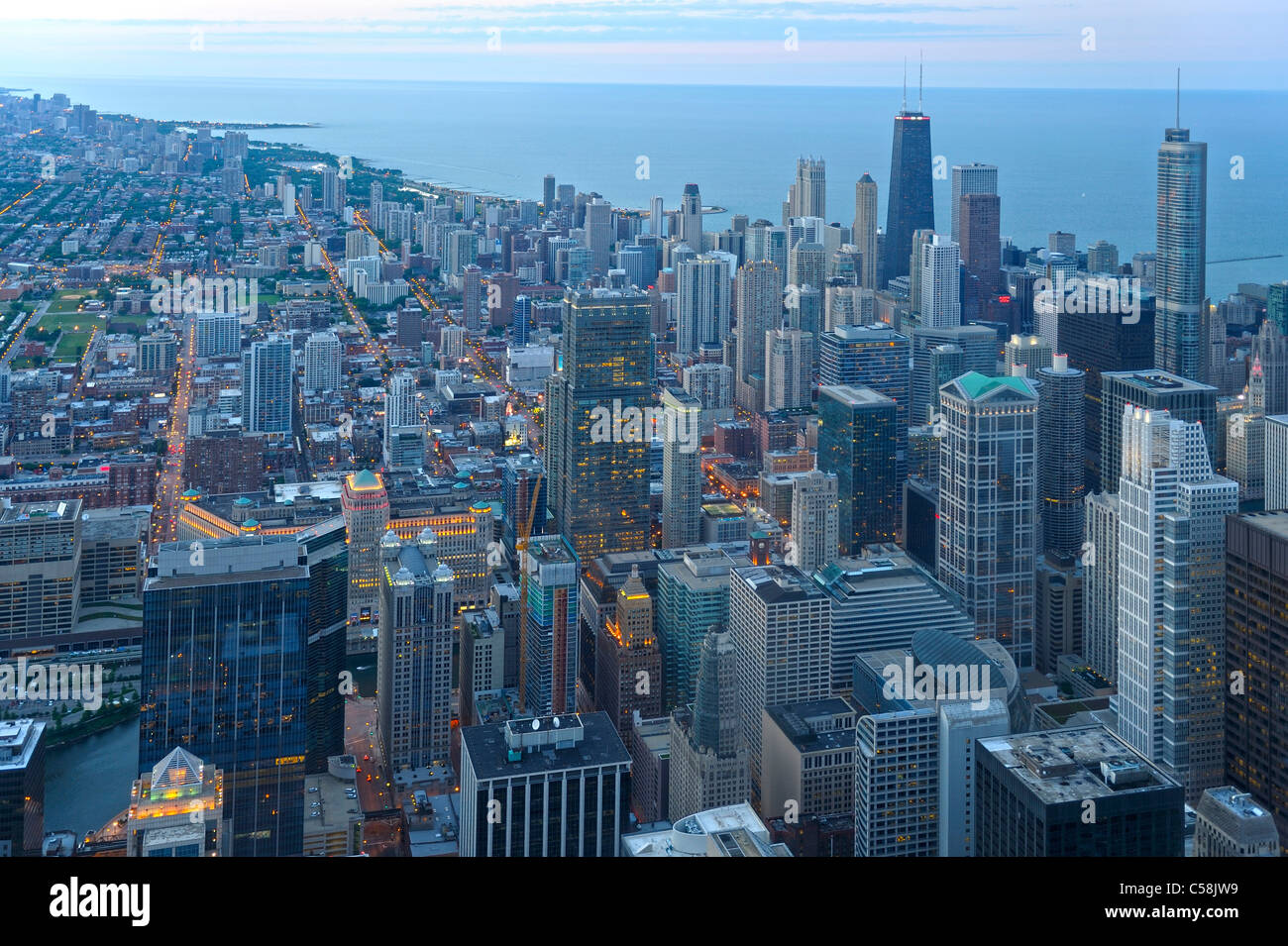 Chicago, à partir de ci-dessus, à partir de la Willis Tower, Chicago, Illinois, USA, United States, Amérique du Nord, les bâtiments, le lac Michigan, Banque D'Images