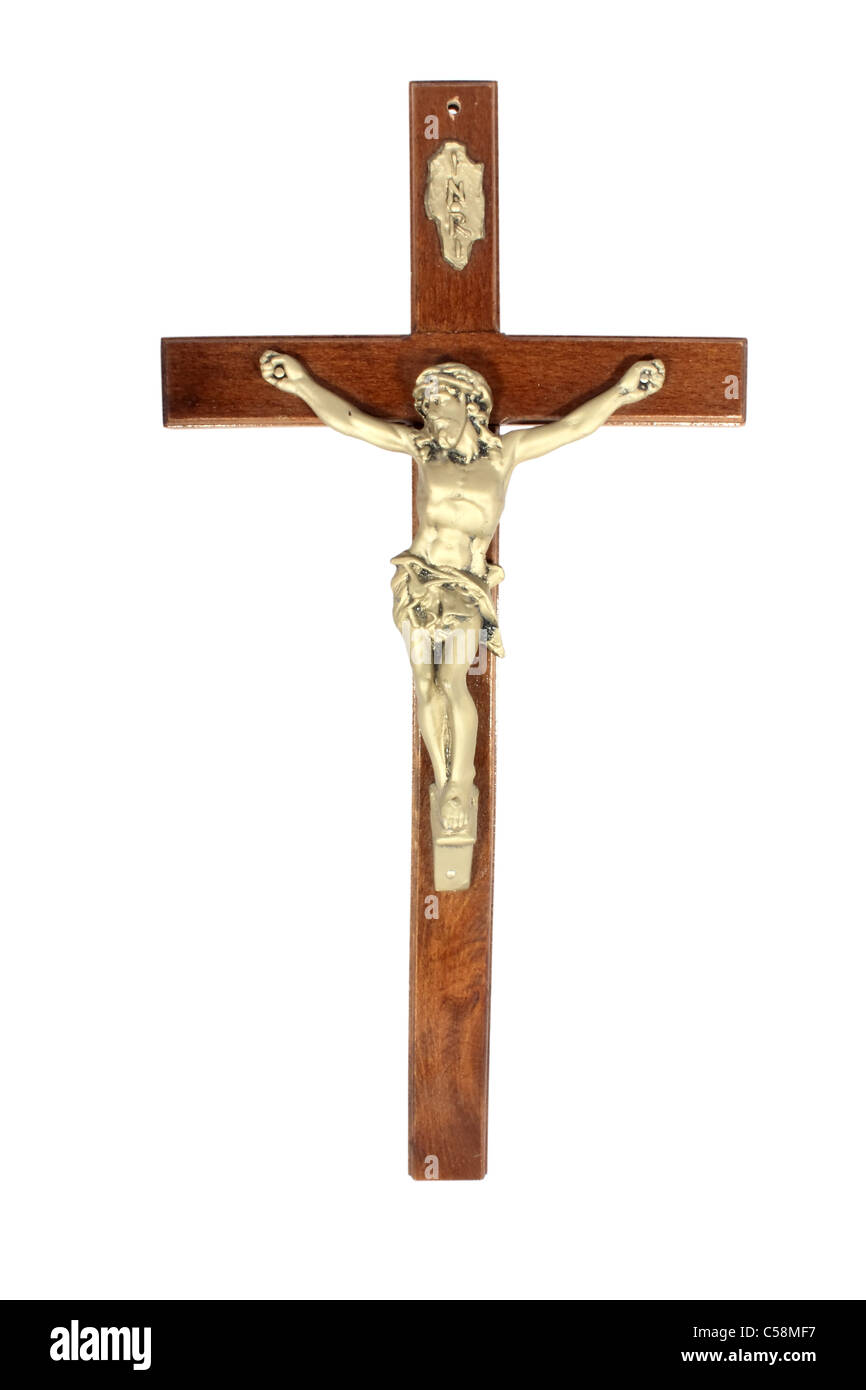 Un crucifix isolé sur fond blanc Banque D'Images