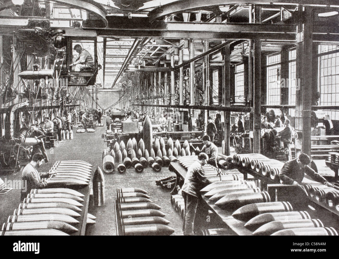 Une usine Krupp en Allemagne la production de coquilles durant la Première Guerre mondiale. Banque D'Images