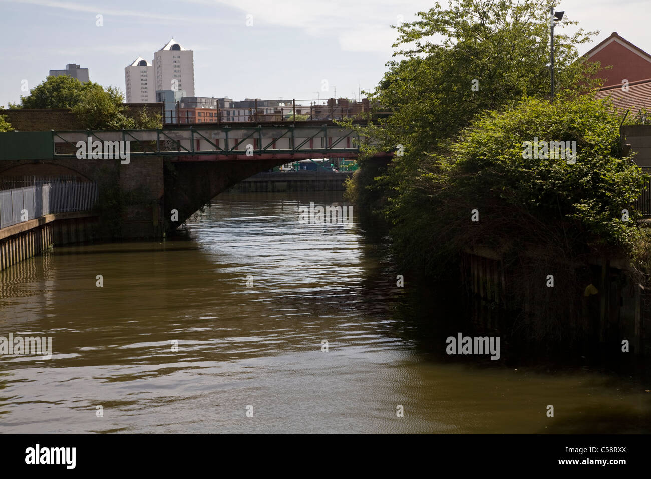 Wandle river bell lane creek wandsworth Londres Angleterre Banque D'Images