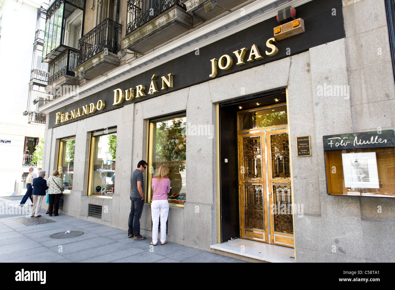 Fernando Duran Joyas sur Calle de Serrano dans le quartier Salamanca, Madrid, Espagne Banque D'Images