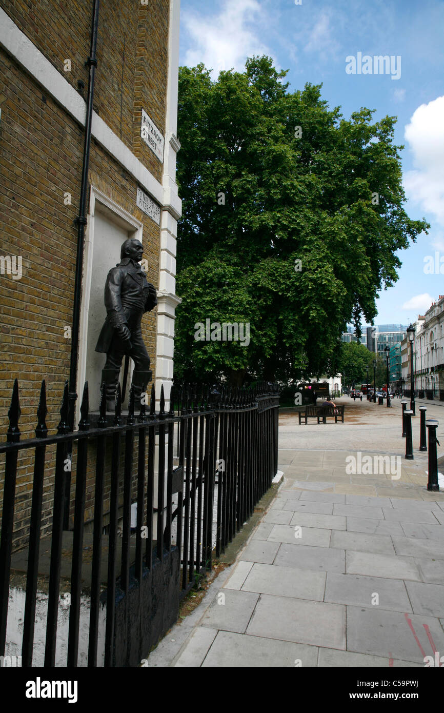 Statue du général Francisco de Miranda, à l'angle de la rue Fitzroy et Fitzroy Square, Fitzrovia, Londres, UK Banque D'Images