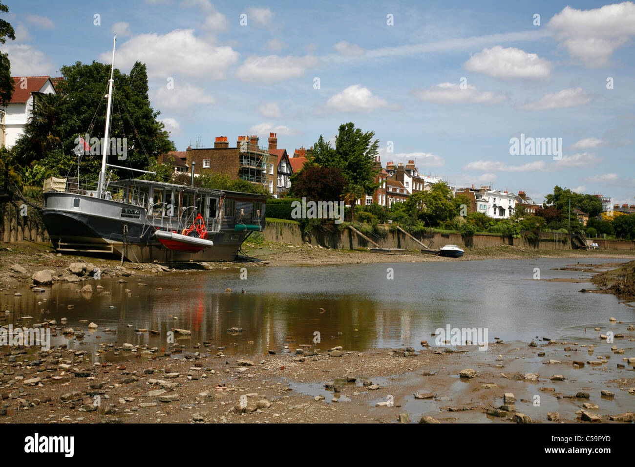 Tamise à marée basse à Chiswick Mall, Chiswick, Londres, UK Banque D'Images