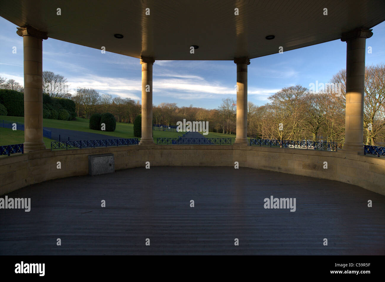 Lister Park Bradford et Cartwright Hall a fait don à la ville de Braford par Samuel Lister Banque D'Images