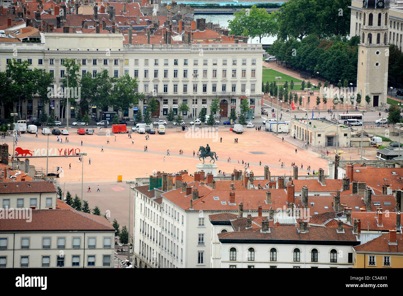 Place Bellecour, Lyon lieu de rencontre principal et l'emplacement des salons et événements publics. France Banque D'Images