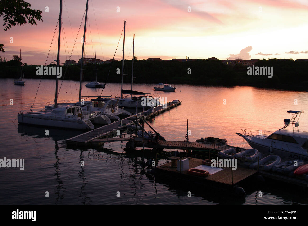 Crépuscule à la marina, Grenade, la Barbade Banque D'Images
