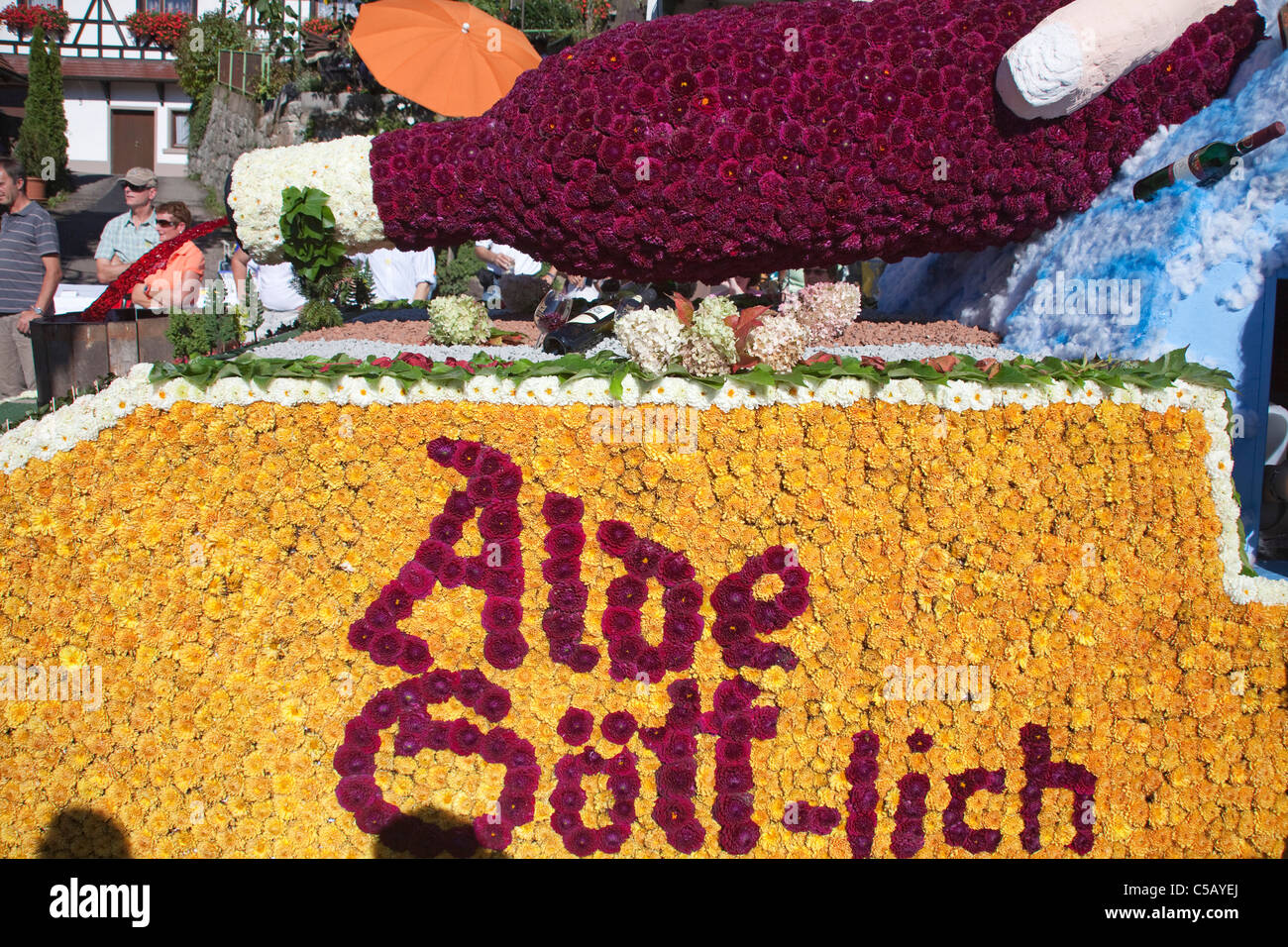 Festwagen, Festumzug, Erntedankfest und Weinfest im Schwarzwald, float harvest festival Thanksgiving Day, Forêt Noire Banque D'Images