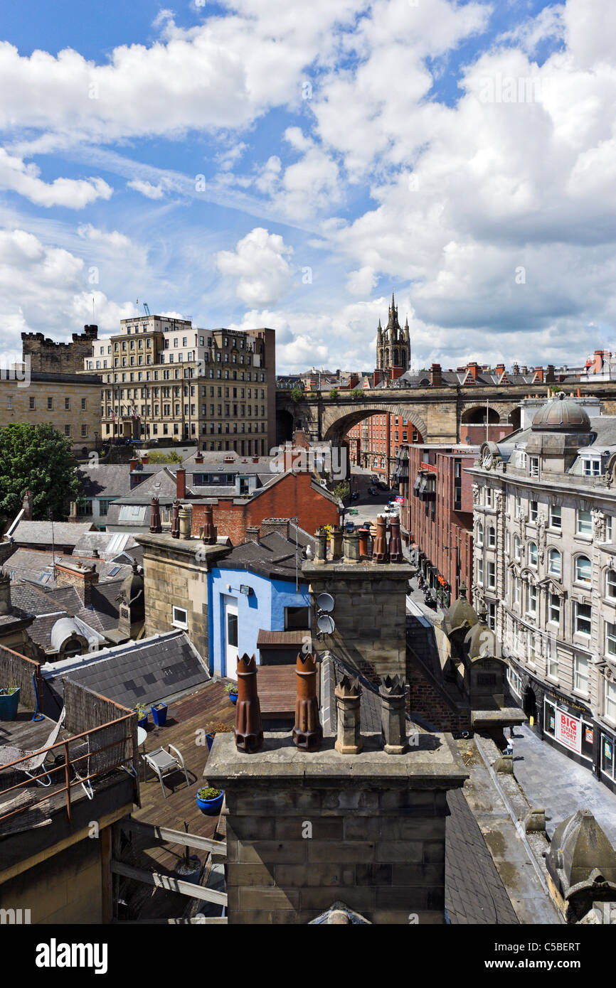 Les toits de la ville depuis le pont Tyne regardant vers la cathédrale, Newcastle upon Tyne, Tyne and Wear, Royaume-Uni Banque D'Images