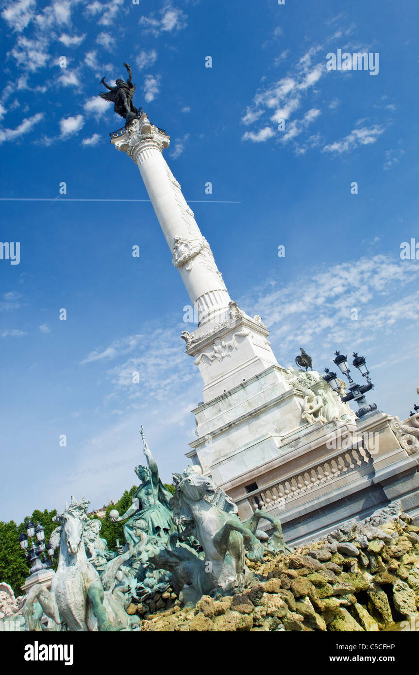 Fontaine des Girondins de Bordeaux monument sur une journée ensoleillée Banque D'Images