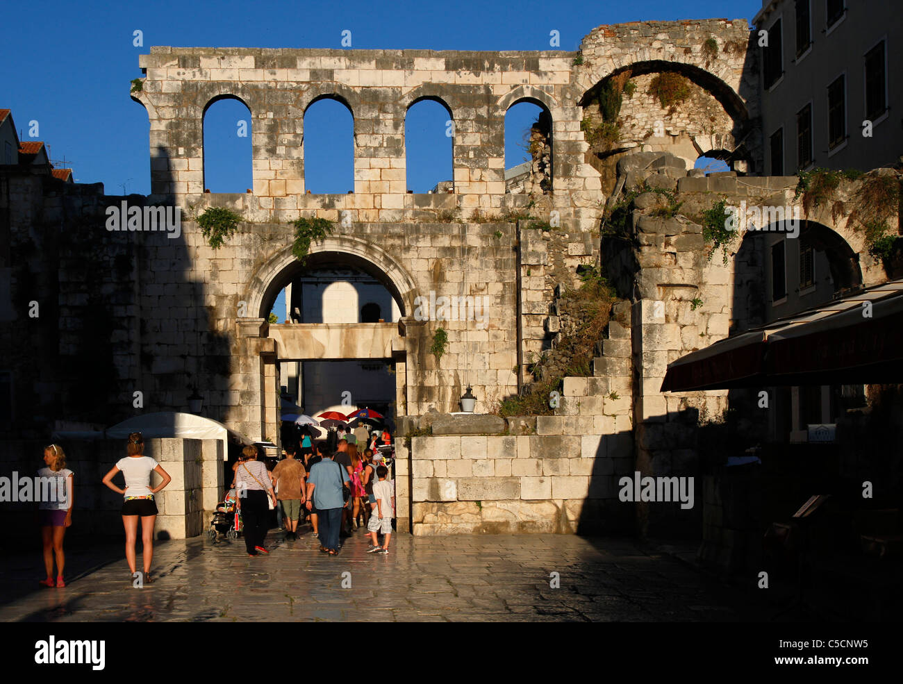 L'argent (est) gate - Porta argentea - le palais de Dioclétien, Split, Croatie Banque D'Images