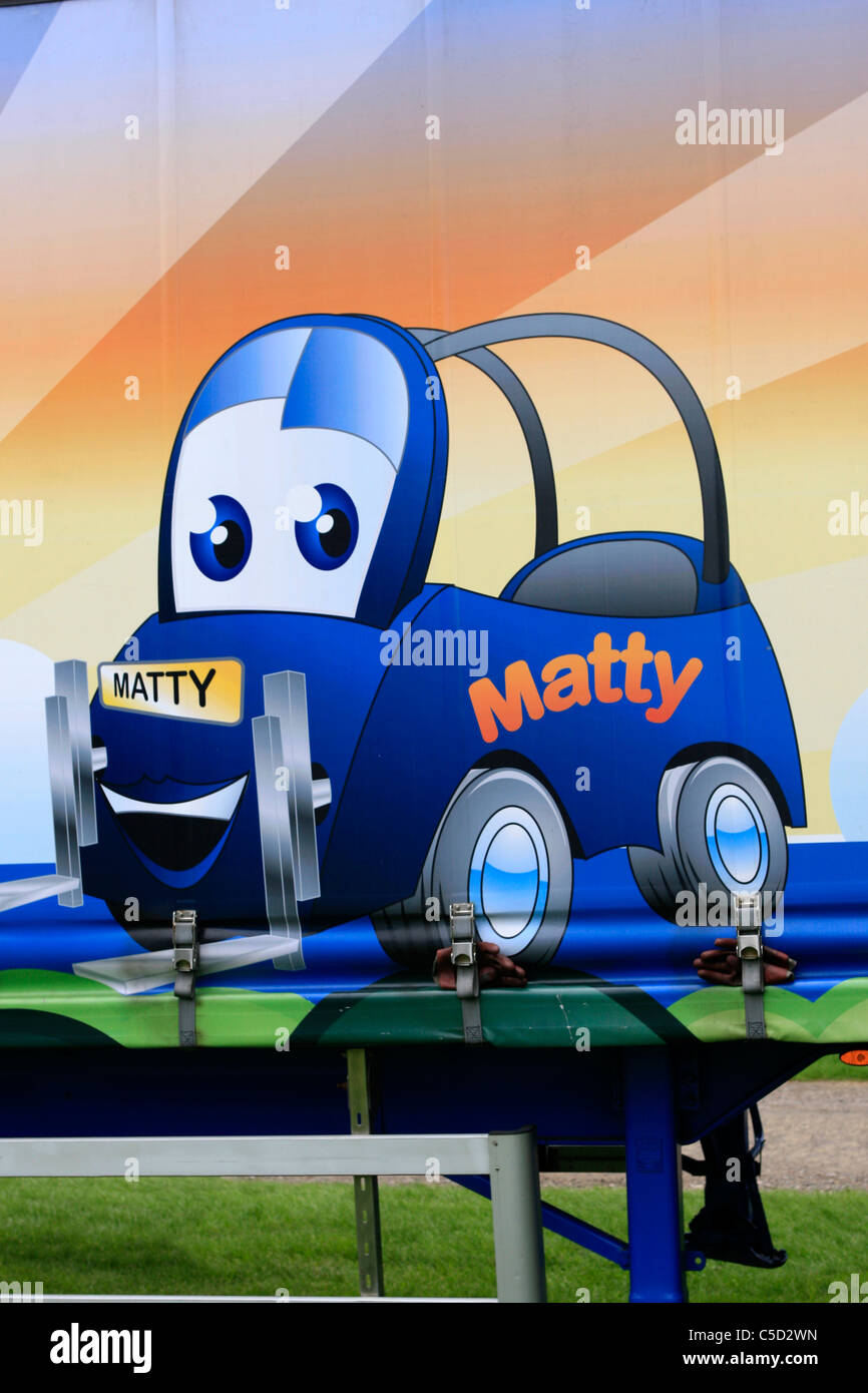 Véhicule à moteur Matty cartoon sur le côté d'un camion Banque D'Images
