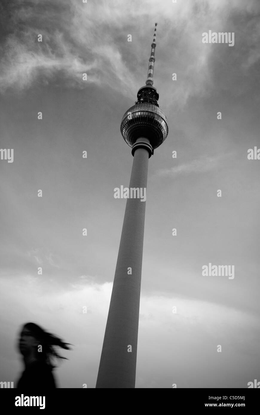 Berlin. L'Alexanderplatz. Tour de télévision Fernsehturm Banque D'Images