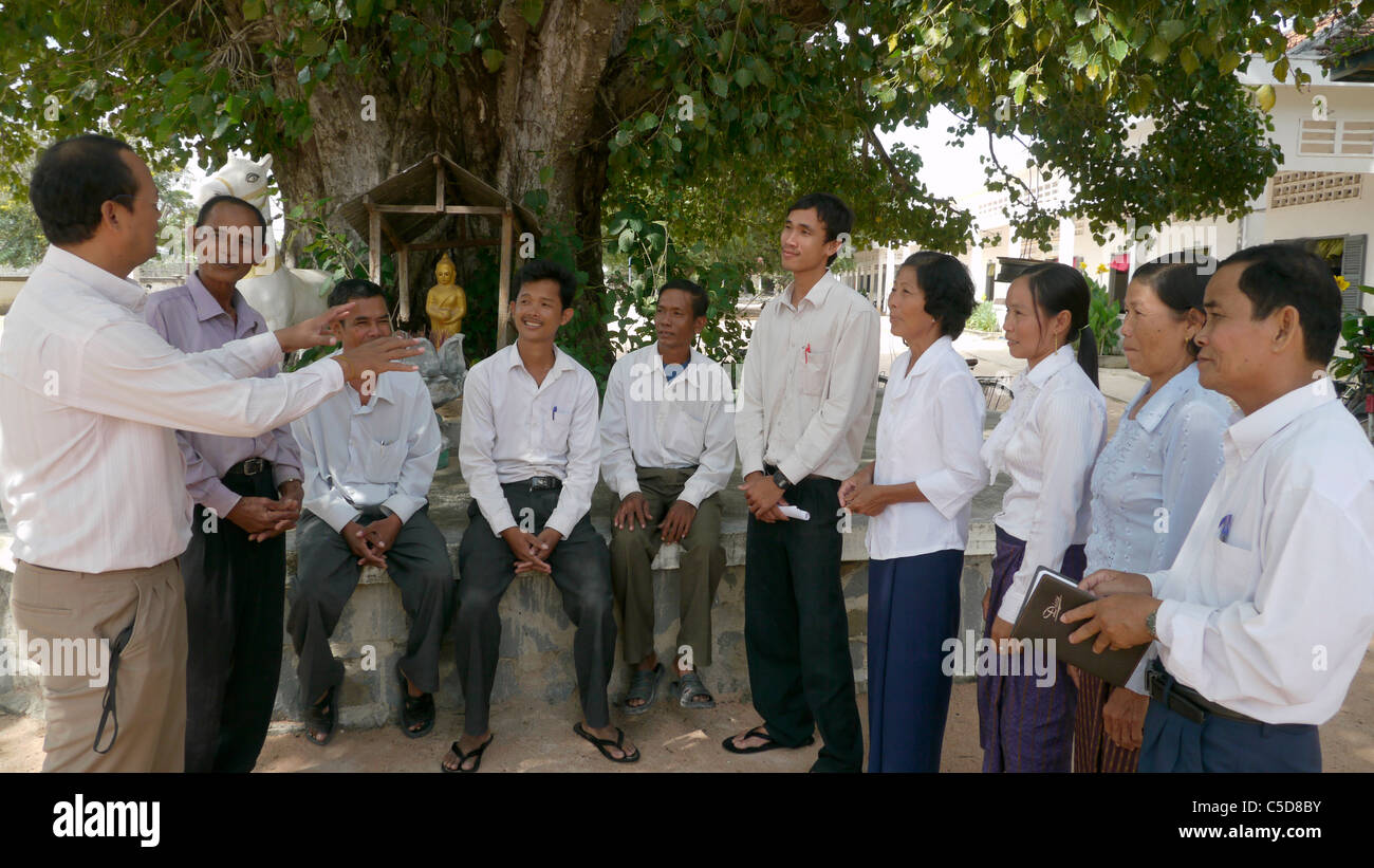 Cambodge L'école primaire du village. L'éducation inclusive pour les sourds, l'apprentissage de la langue des signes cambodgienne... Banque D'Images