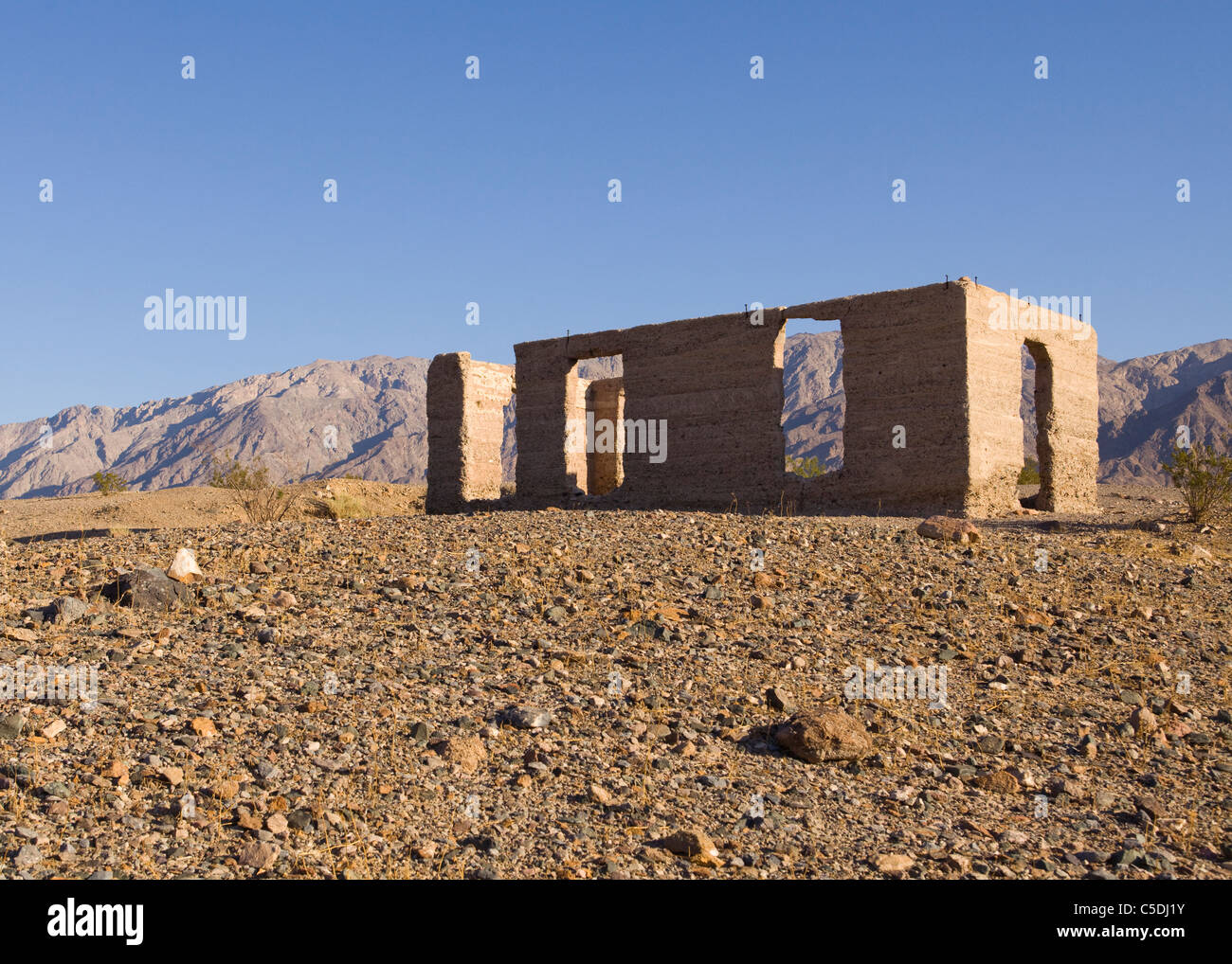 Une vieille ruine désert - désert de Mojave, Californie, USA Banque D'Images