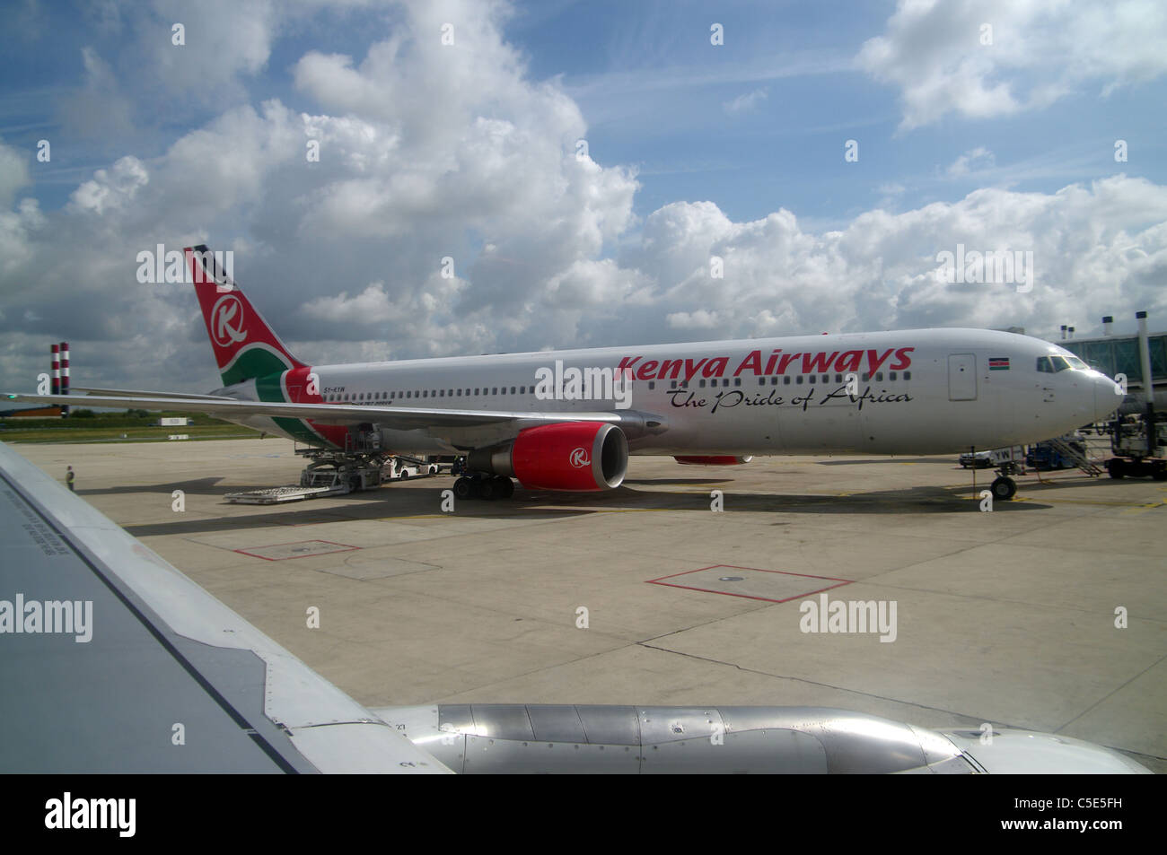 Tarmac charles de gaulle airport Banque de photographies et d’images à