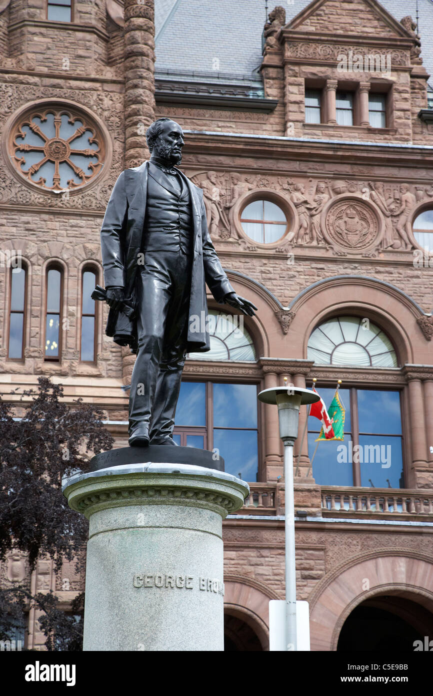 Monument de George Brown à l'extérieur de l'assemblée législative de l'Ontario building toronto ontario canada Banque D'Images