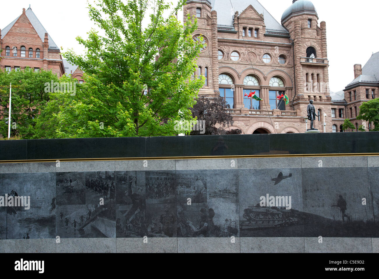 Mémorial des anciens combattants de l'Ontario Queen's Park et l'assemblée législative de l'Ontario Toronto (Ontario) Canada Banque D'Images