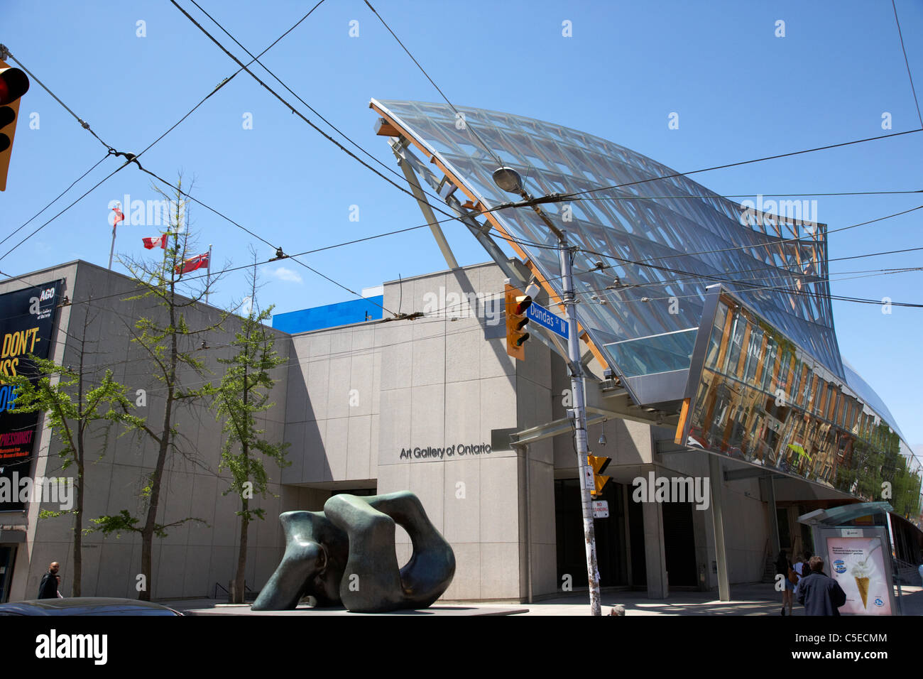 À peine, le musée des beaux-arts de l'ontario avec façade de Frank Gehry à Toronto ontario canada Banque D'Images