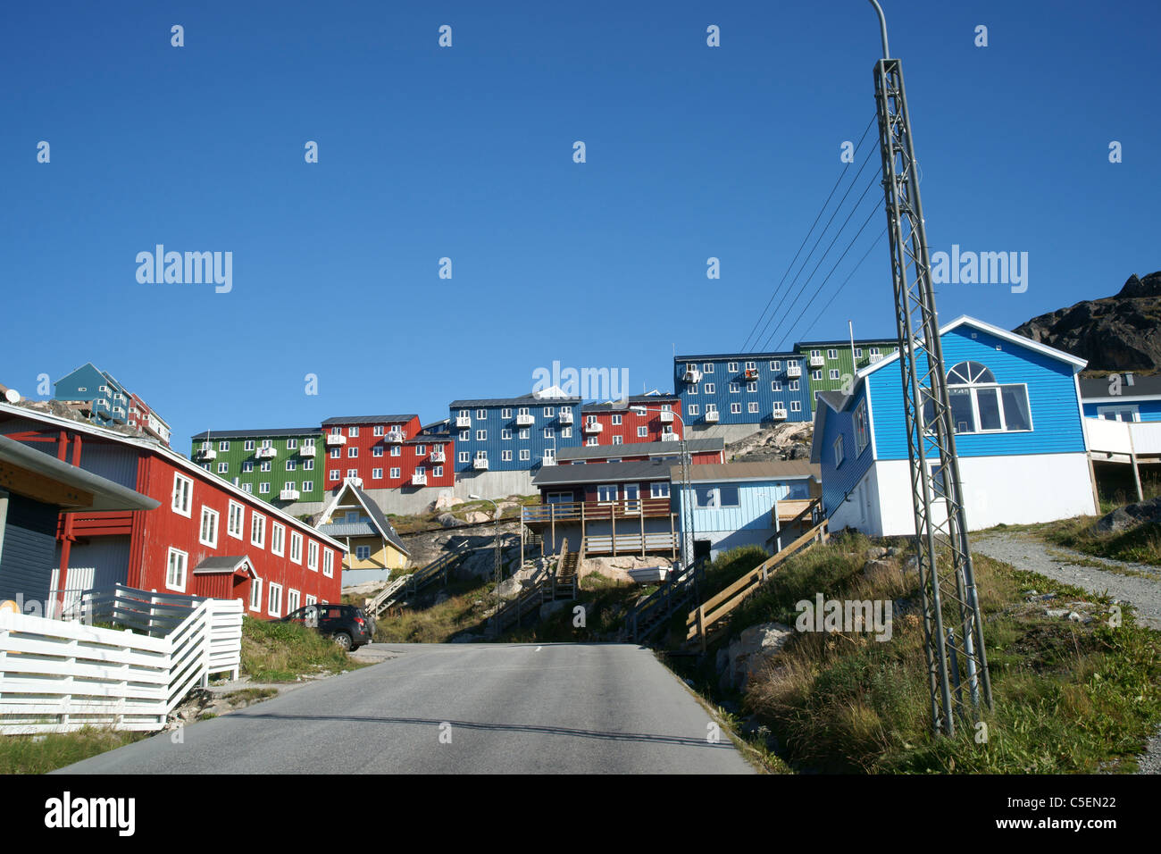 Quartier résidentiel, Qaqortoq (Groenland) (nom danois : Julianehab), plus grande ville dans le sud du Groenland Banque D'Images