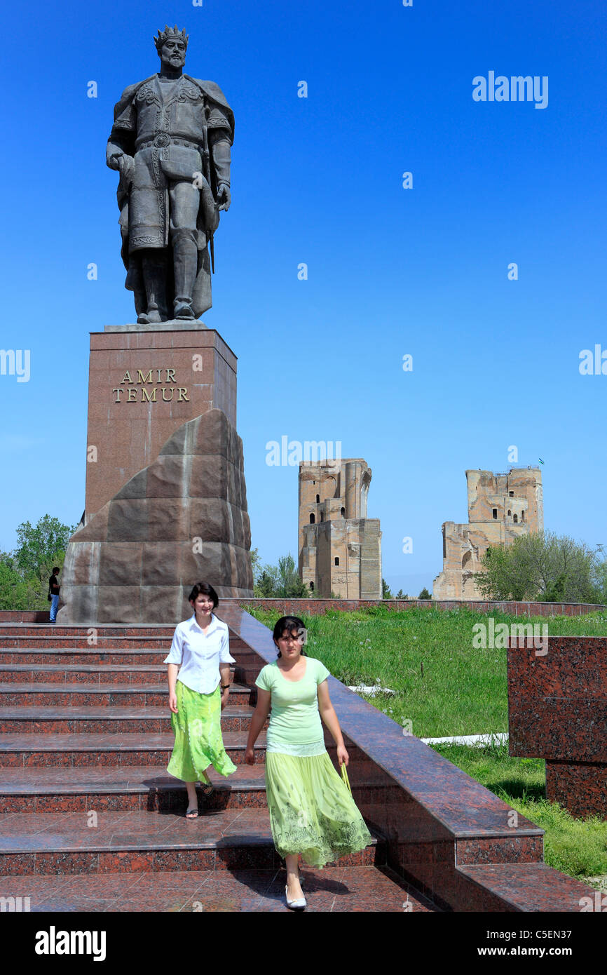 Monument à Tamerlan, Shahrisabz, Ouzbékistan Banque D'Images