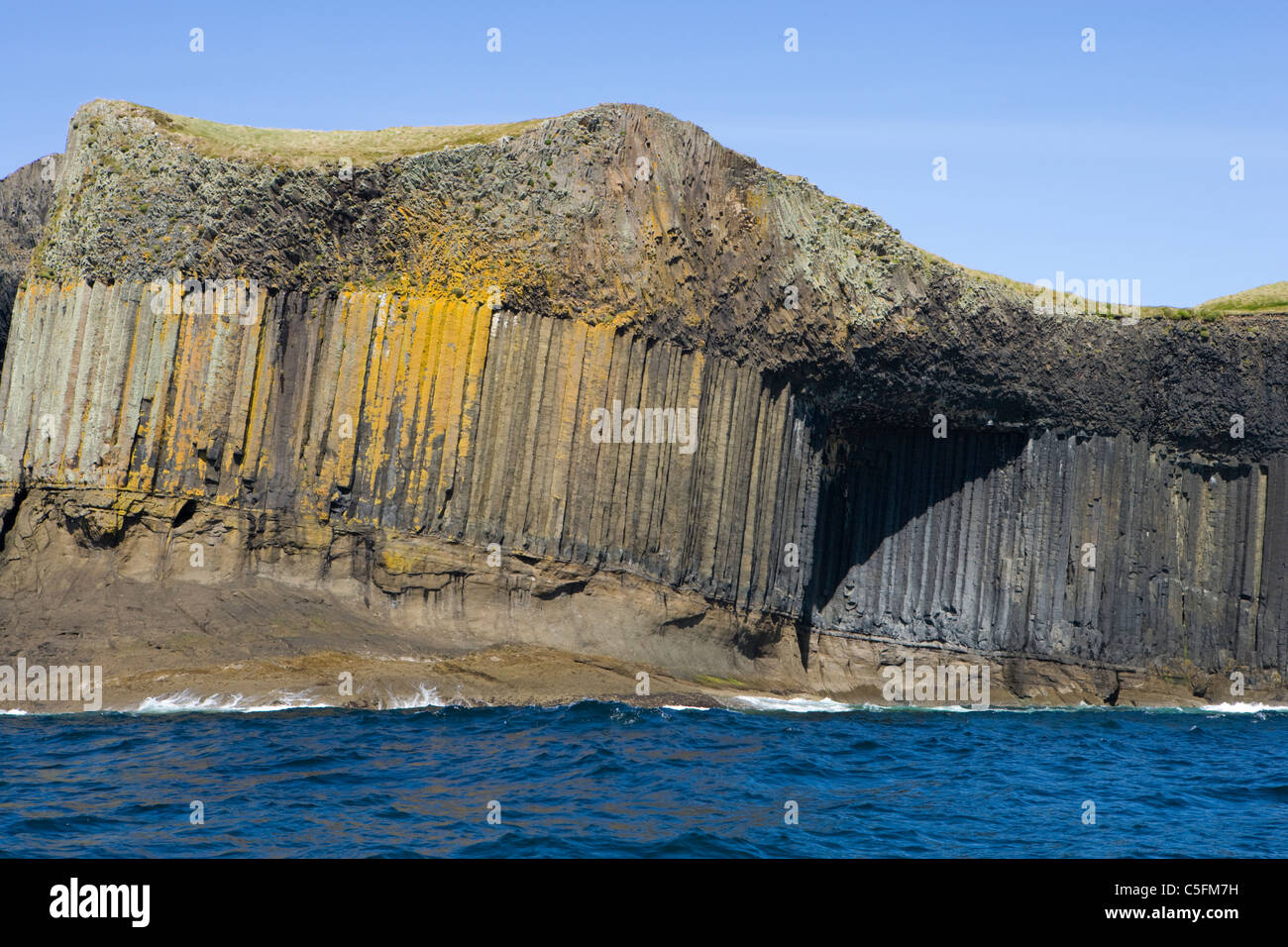 Les colonnes de basalte, Staffa, Argyll, Scotland, UK. Banque D'Images