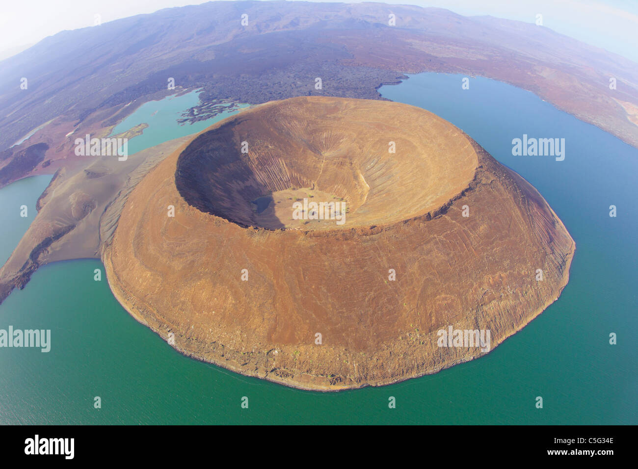 Le Lac Turkana est situé dans la Grande Vallée du Rift au Kenya.C'est le plus grand lac de désert. Banque D'Images