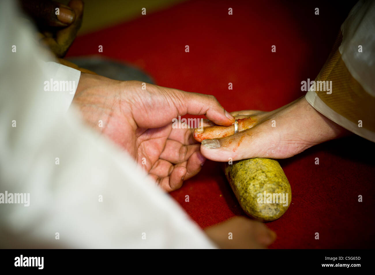 Cérémonie de mariage indien hindou dans un temple Banque D'Images