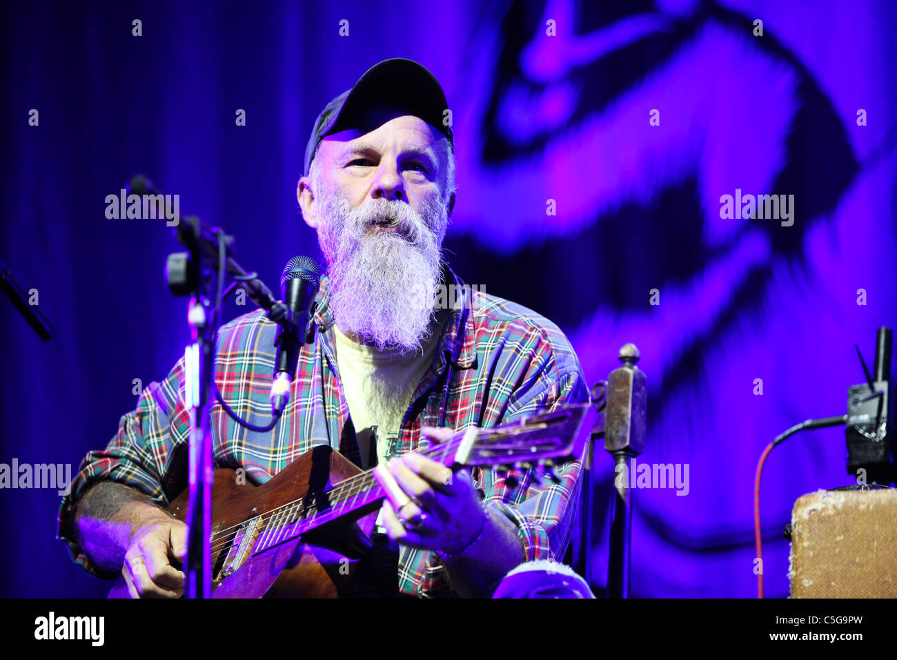 Seasick Steve sur la scène principale à l'arbre, 2011 Festival Larmer UK Banque D'Images