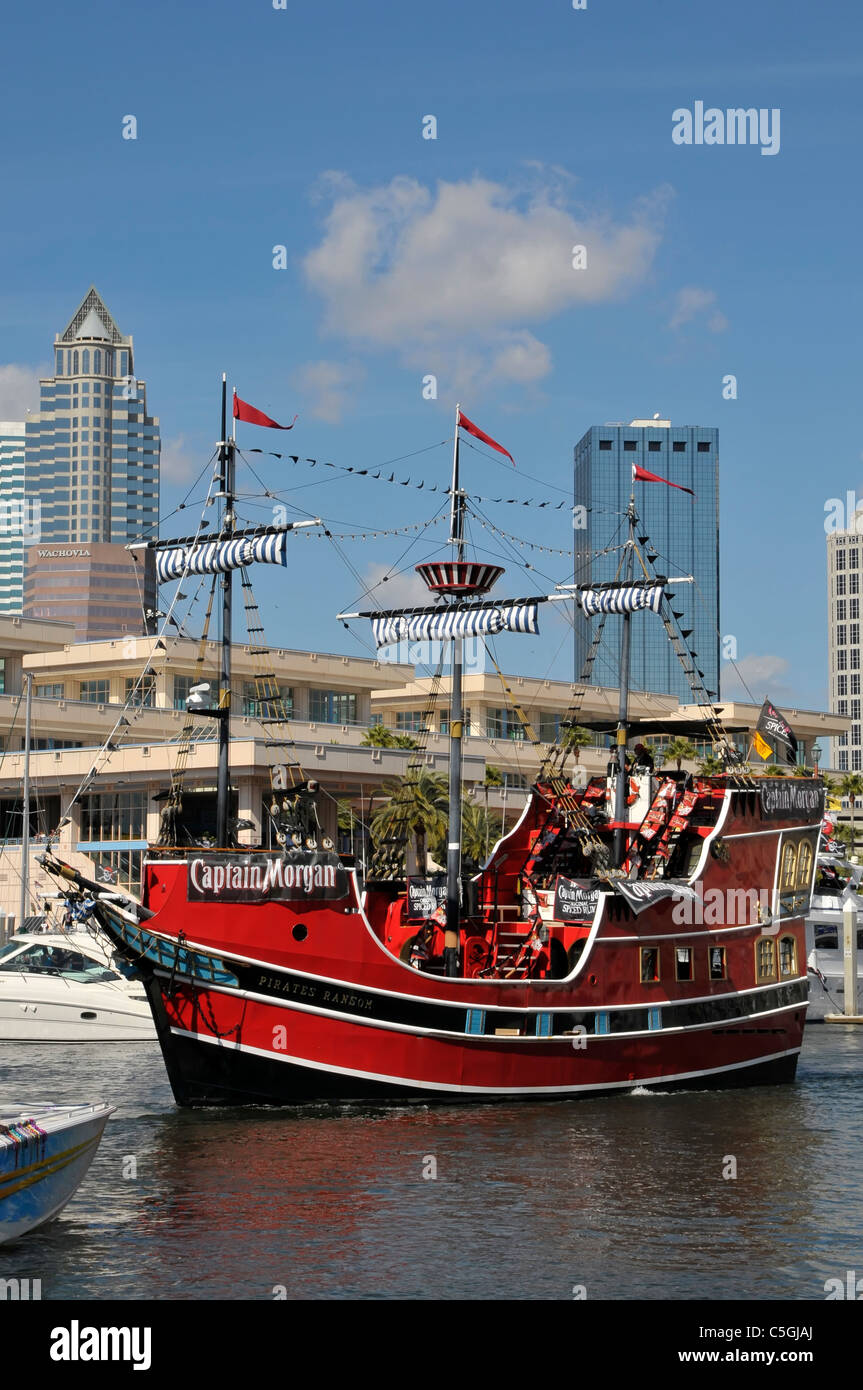 Le capitaine Morgan Bateau Pirate Gasparilla Rouge pendant le Festival Tampa Florida Hillsborough River Banque D'Images