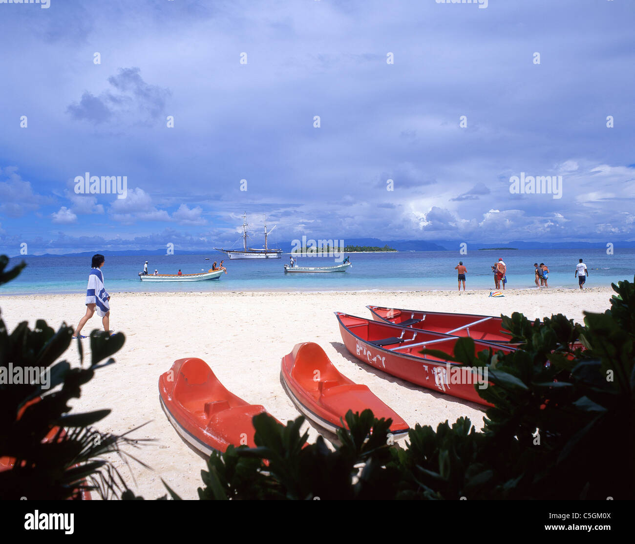Vue sur la plage, Beachcomber Island Resort, Yasawa Islands, République des Fidji Banque D'Images