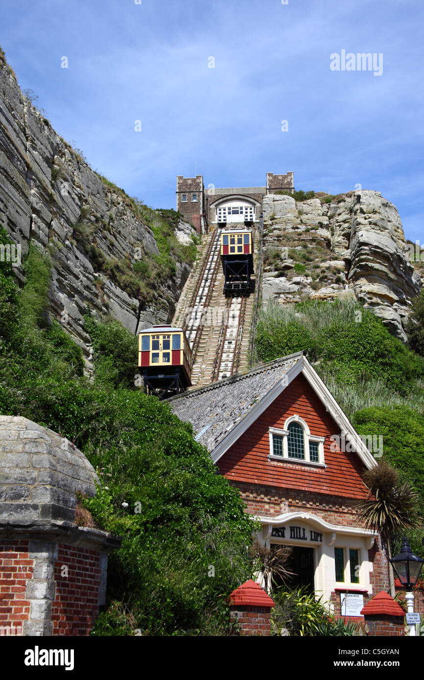 East Hill Lift funiculaire et bâtiment de gare, dans la vieille ville, chemin Rock-A-Nore, Hastings, East Sussex, Angleterre, Royaume-Uni Banque D'Images