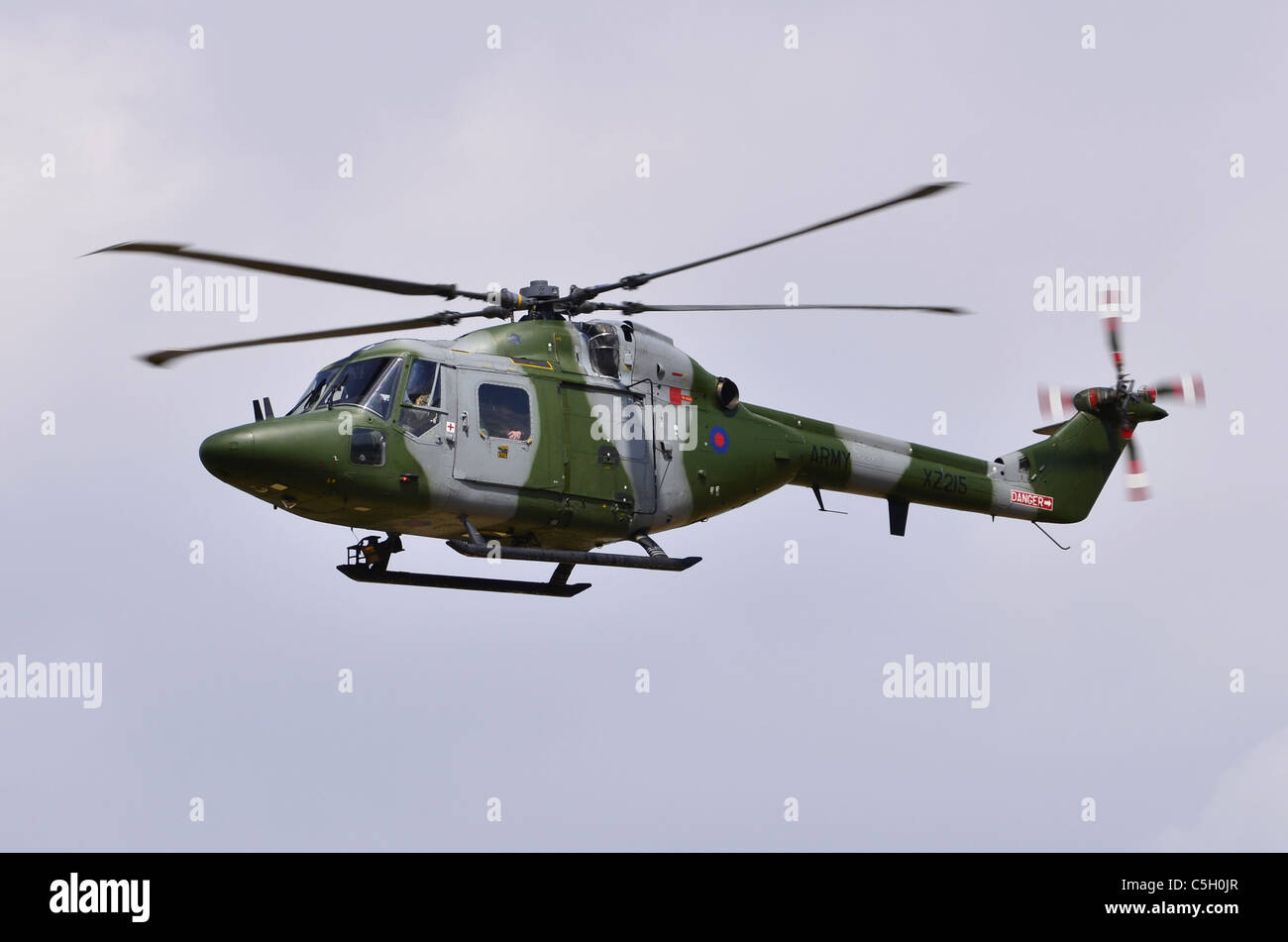 Westland Lynx AH7 exploité par l'Army Air Corps en approche pour l'atterrissage à RAF Fairford, UK Banque D'Images