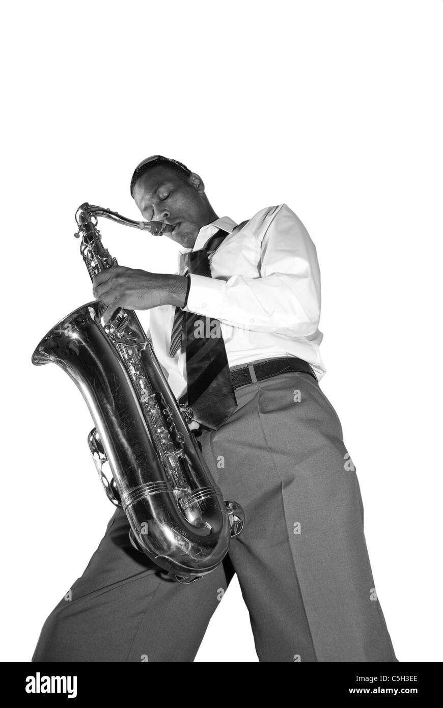 Un saxophoniste montre ses talents au cours d'une présentation à l'heure du déjeuner. Banque D'Images