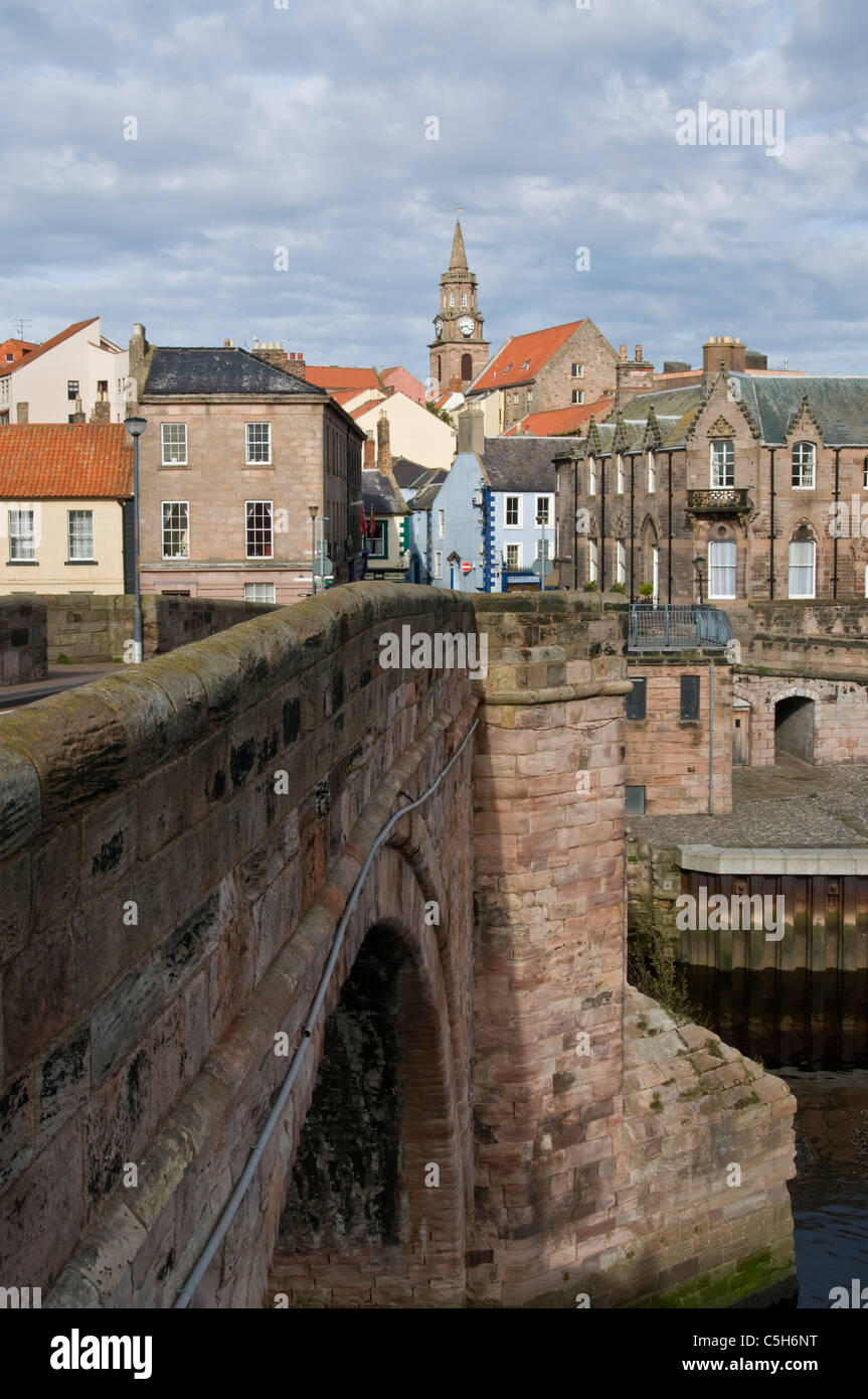 Vue depuis le pont à Berwick-on-Tweed Banque D'Images