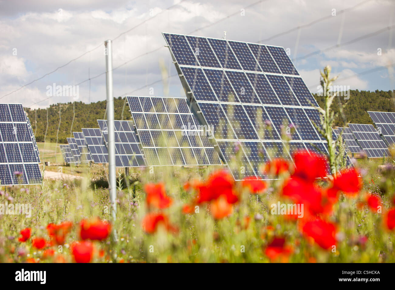 Une centrale solaire photovoltaïque près de Caravaca, Murcia, Espagne. Banque D'Images