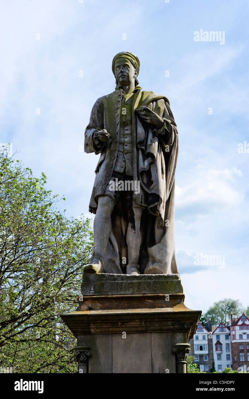 Statue du poète Allan Ramsay dans les jardins de Princes Street, Princes Street, Edinburgh, Ecosse, Royaume-Uni Banque D'Images