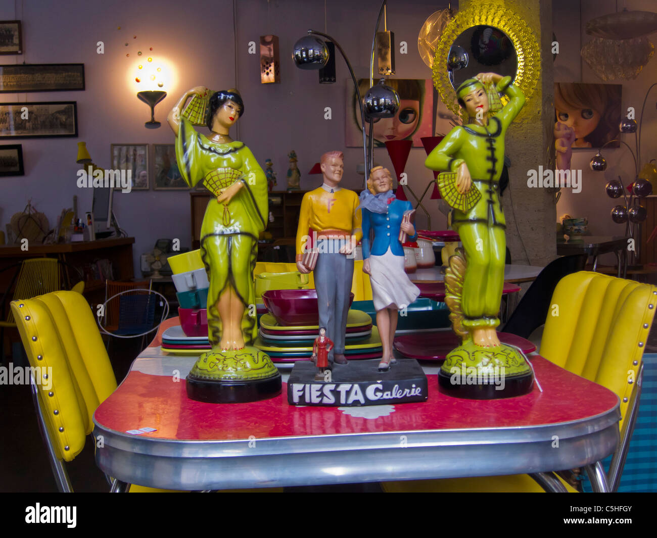 Paris, France, magasins Vintage, ameublement ménager, affichage intérieur, magasinez dans le Marais, 'Fiesta Galerie', magasin des années 1950 Banque D'Images